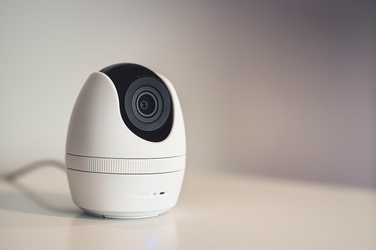 防犯カメラ映像が海外サイトに流出？月300万回アクセスの実態とは